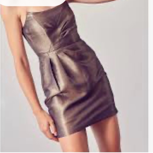 Gold Dress ⭐️ - Picture 9 of 10